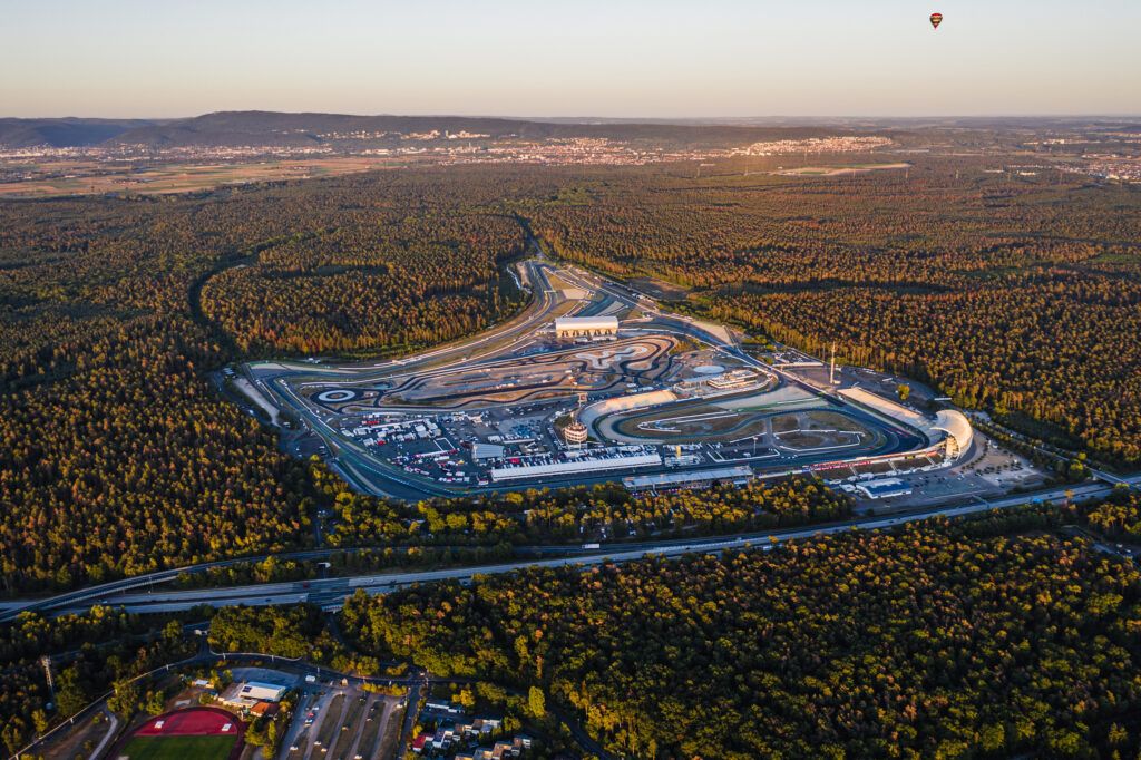 Vogelperspektive auf den Hockenheimring